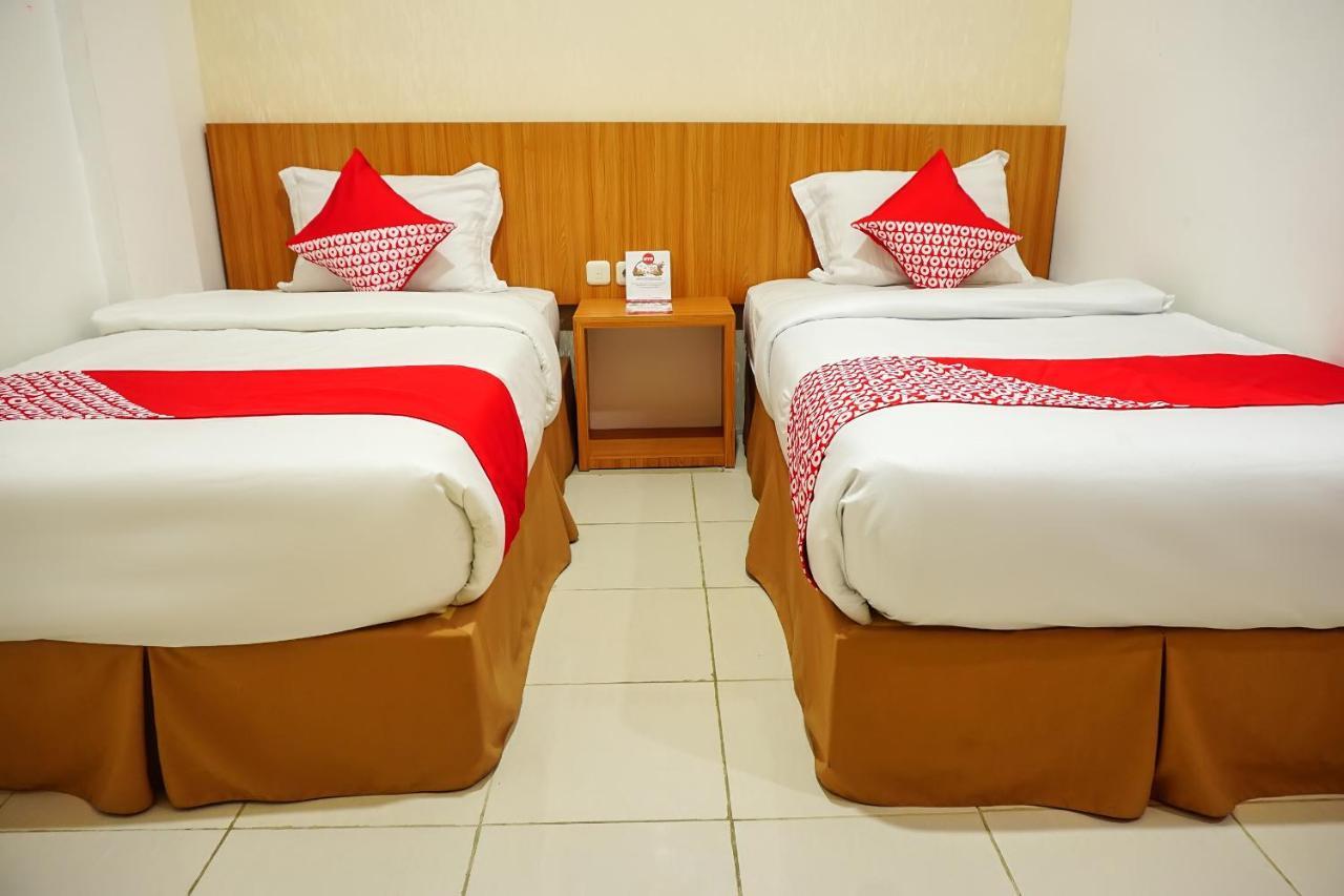 מלון בוקיטינגי Oyo 555 Aedo Syariah מראה חיצוני תמונה